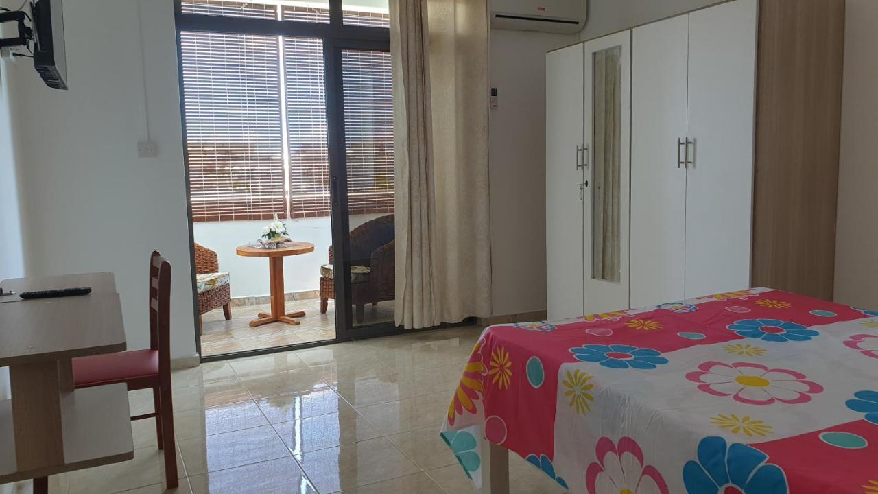 Ferienwohnung Chez Johnny Grand Baie Exterior foto